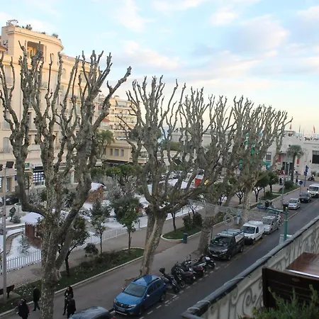 Penelope Belle Vue * Menton