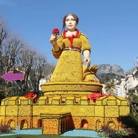 Penelope Belle Vue مينتون